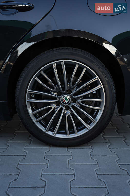 Седан Alfa Romeo Giulia 2016 в Львові