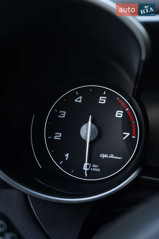 Седан Alfa Romeo Giulia 2016 в Львові