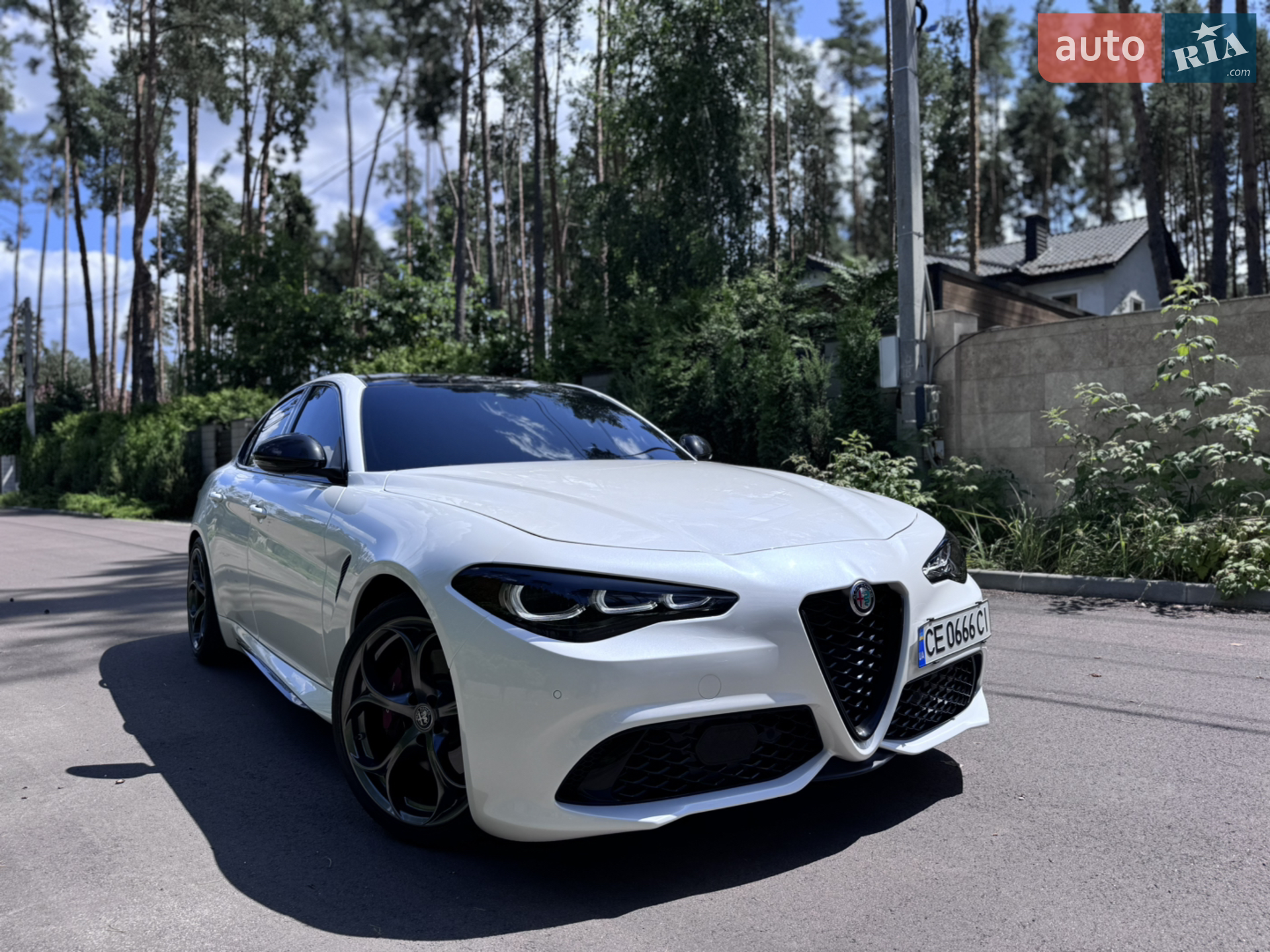 2020 Alfa Romeo Giulia - мініатюра 7