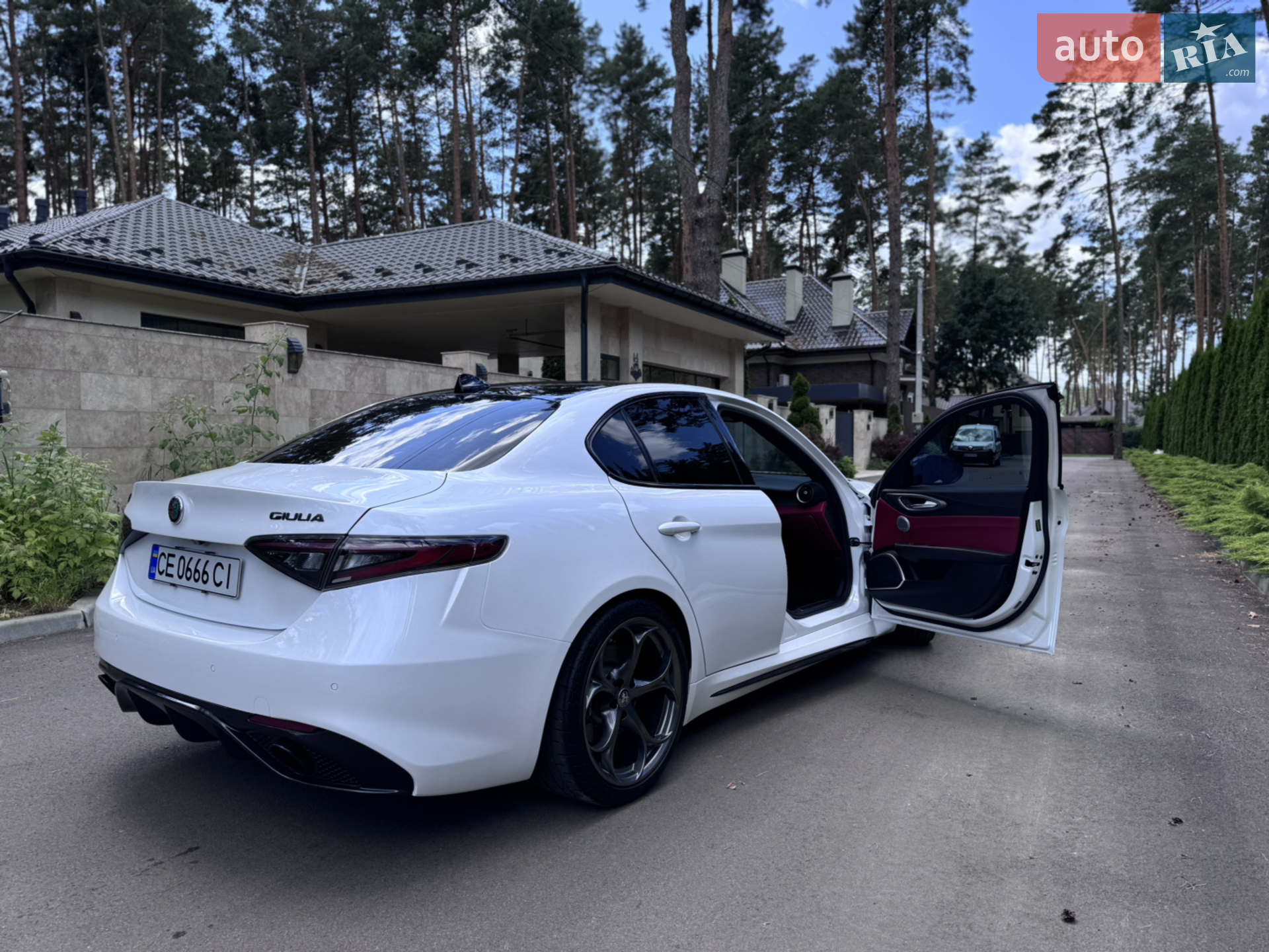 2020 Alfa Romeo Giulia - мініатюра 21