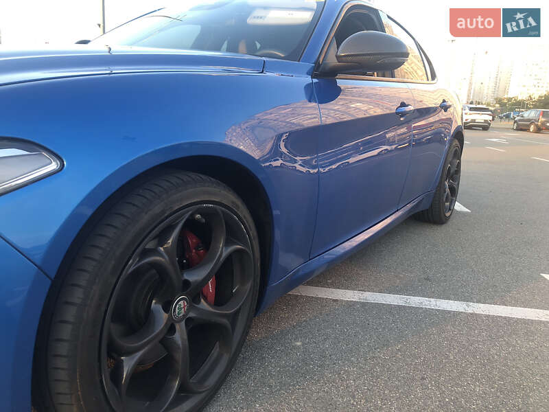 Седан Alfa Romeo Giulia 2017 в Киеве