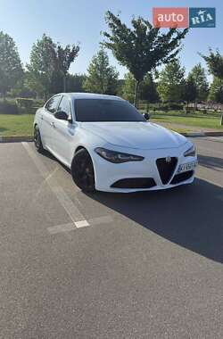 Седан Alfa Romeo Giulia 2020 в Киеве