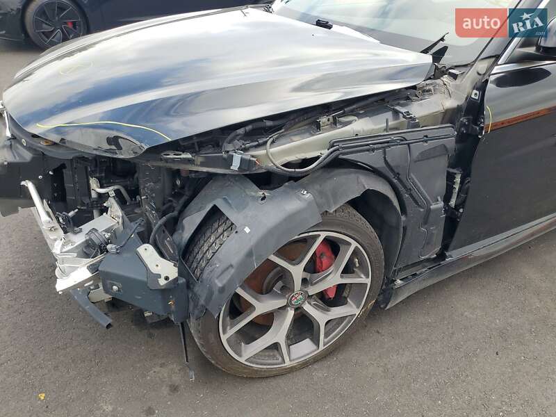 Седан Alfa Romeo Giulia 2019 в Львові