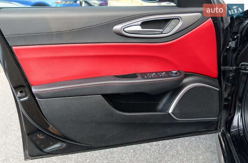 Седан Alfa Romeo Giulia 2020 в Львове фото 15 Седан Alfa Romeo Giulia 2020 в Львове