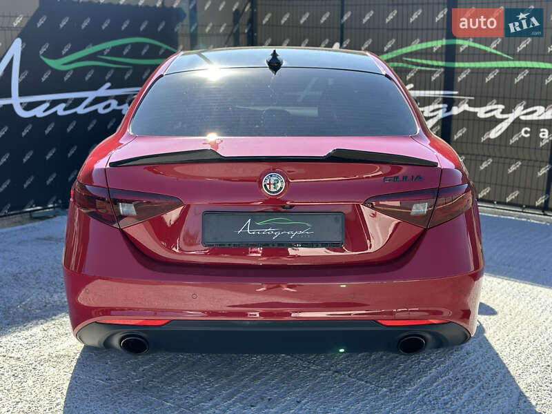 Седан Alfa Romeo Giulia 2020 в Киеве