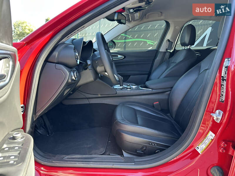 Седан Alfa Romeo Giulia 2020 в Киеве