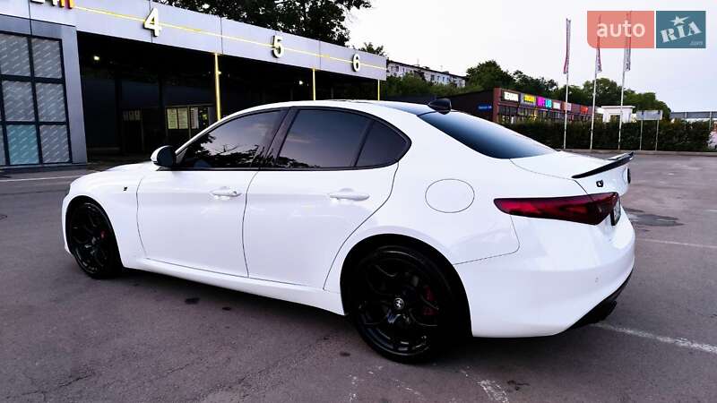 Alfa Romeo Giulia 2022