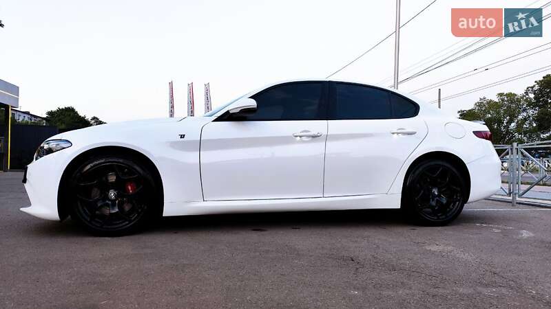 Седан Alfa Romeo Giulia 2022 в Кропивницком