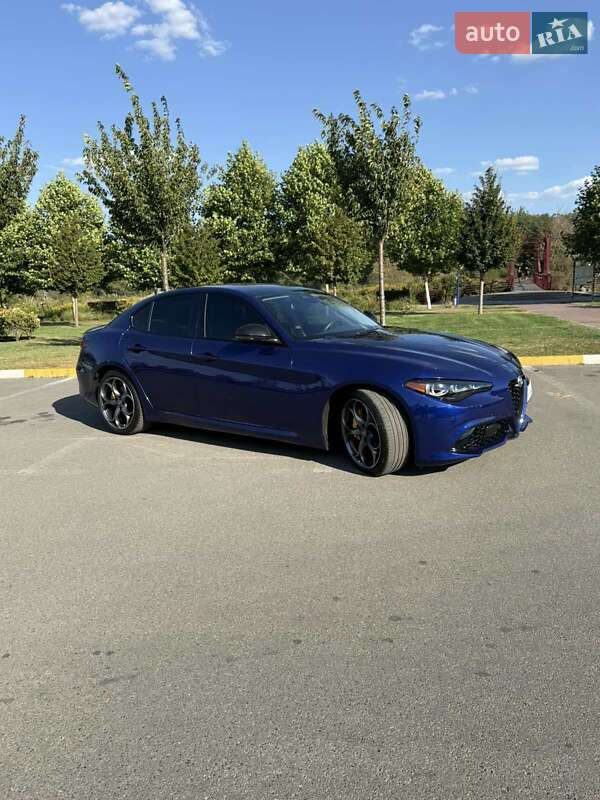 Седан Alfa Romeo Giulia 2021 в Киеве фото 5 Седан Alfa Romeo Giulia 2021 в Киеве