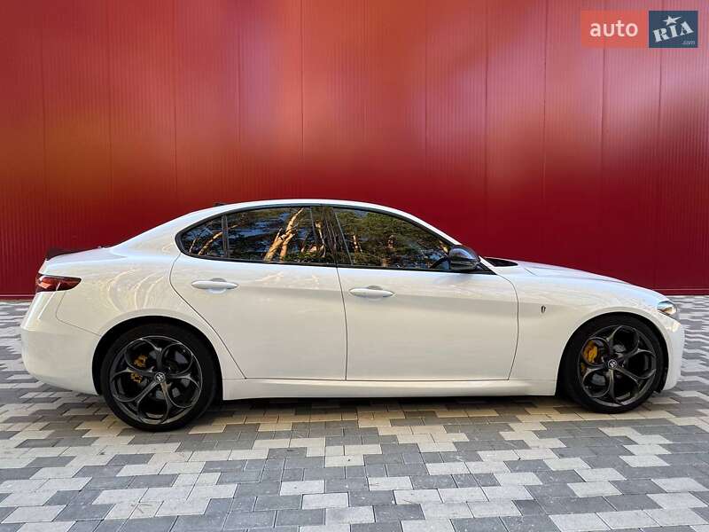 Седан Alfa Romeo Giulia 2017 в Львові фото 7 Седан Alfa Romeo Giulia 2017 в Львові