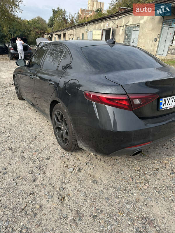 Седан Alfa Romeo Giulia 2022 в Харькове фото 4 Седан Alfa Romeo Giulia 2022 в Харькове