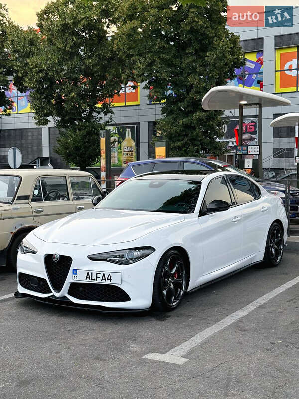 Седан Alfa Romeo Giulia 2019 в Чернигове