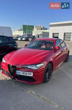 Седан Alfa Romeo Giulia 2017 в Киеве