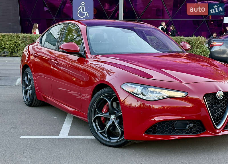 Седан Alfa Romeo Giulia 2019 в Киеве