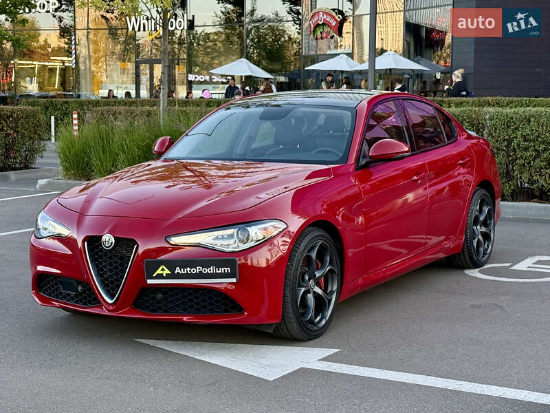Седан Alfa Romeo Giulia 2019 в Киеве