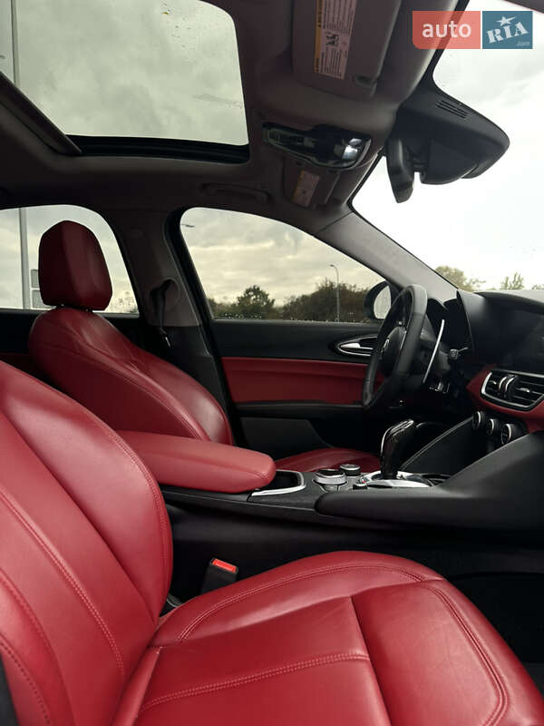 Седан Alfa Romeo Giulia 2020 в Львове