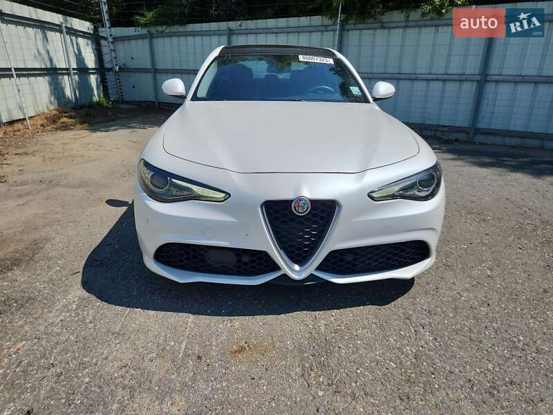 Седан Alfa Romeo Giulia 2017 в Вінниці фото 5 Седан Alfa Romeo Giulia 2017 в Вінниці