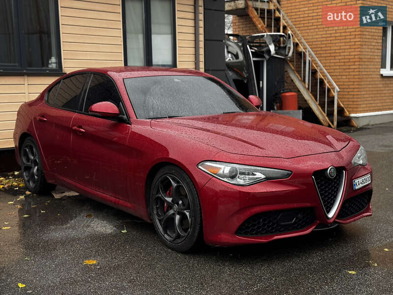 Седан Alfa Romeo Giulia 2016 в Киеве фото 7 Седан Alfa Romeo Giulia 2016 в Киеве