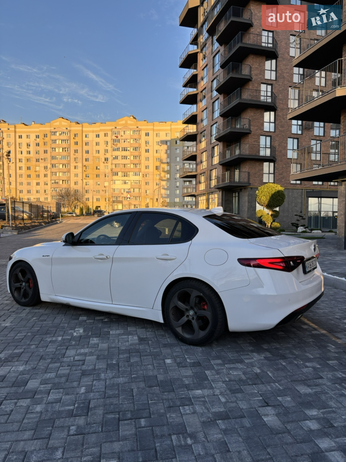 2016 Alfa Romeo Giulia - мініатюра 9