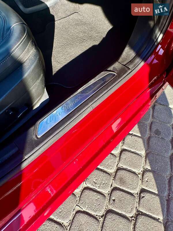 Седан Alfa Romeo Giulia 2018 в Львове фото 10 Седан Alfa Romeo Giulia 2018 в Львове