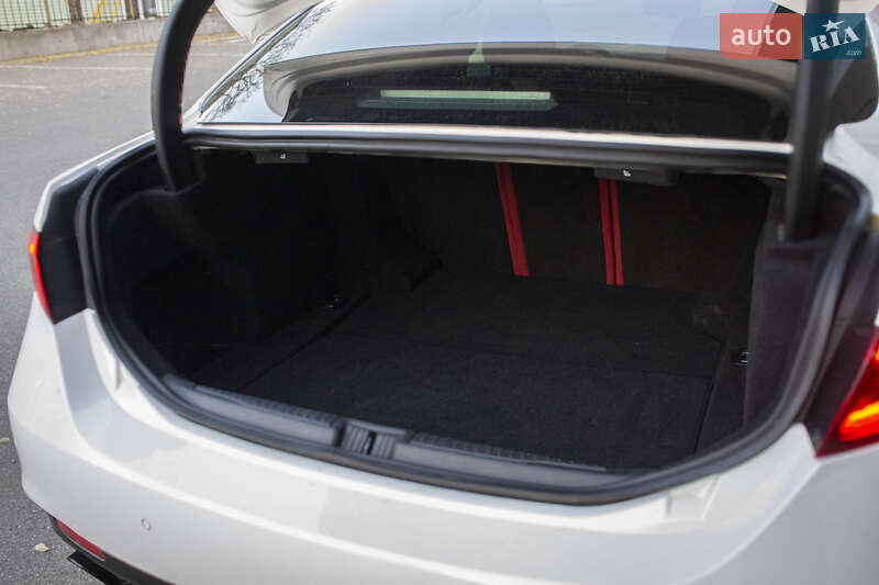 Седан Alfa Romeo Giulia 2022 в Киеве