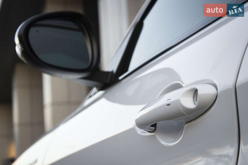 Седан Alfa Romeo Giulia 2022 в Киеве