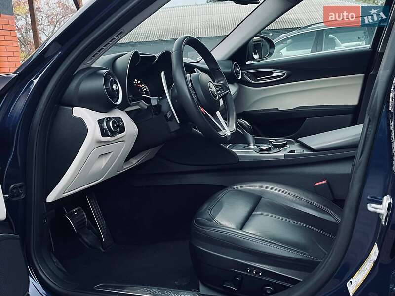 Седан Alfa Romeo Giulia 2017 в Николаеве