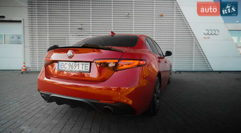 Седан Alfa Romeo Giulia 2016 в Львове фото 10 Седан Alfa Romeo Giulia 2016 в Львове
