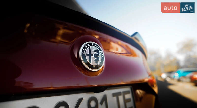 Седан Alfa Romeo Giulia 2016 в Львове фото 18 Седан Alfa Romeo Giulia 2016 в Львове