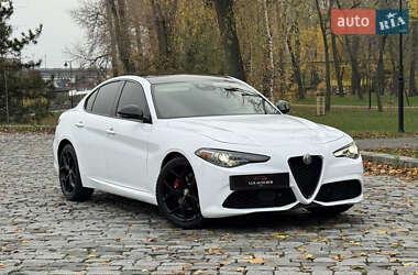Седан Alfa Romeo Giulia 2020 в Києві