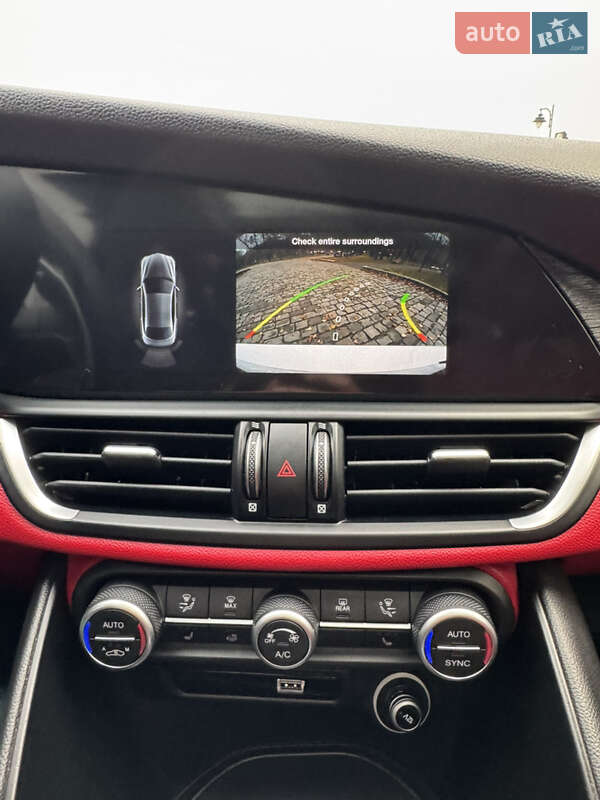 Седан Alfa Romeo Giulia 2020 в Києві