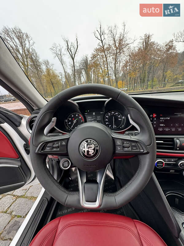 Седан Alfa Romeo Giulia 2020 в Києві