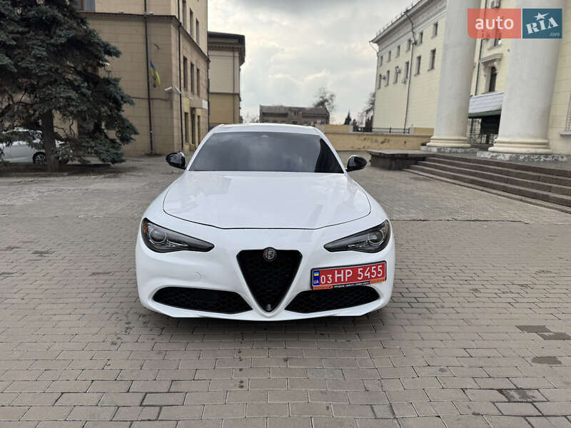 Седан Alfa Romeo Giulia 2020 в Запорожье