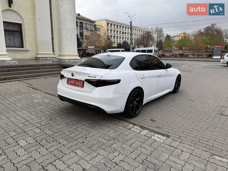 Седан Alfa Romeo Giulia 2020 в Запорожье