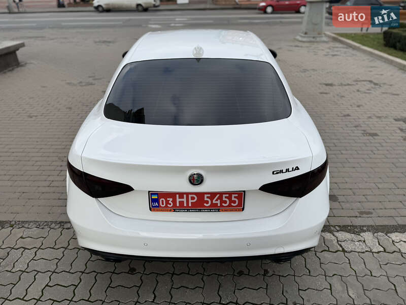 Седан Alfa Romeo Giulia 2020 в Запорожье