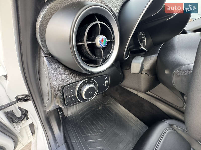 Седан Alfa Romeo Giulia 2020 в Запорожье