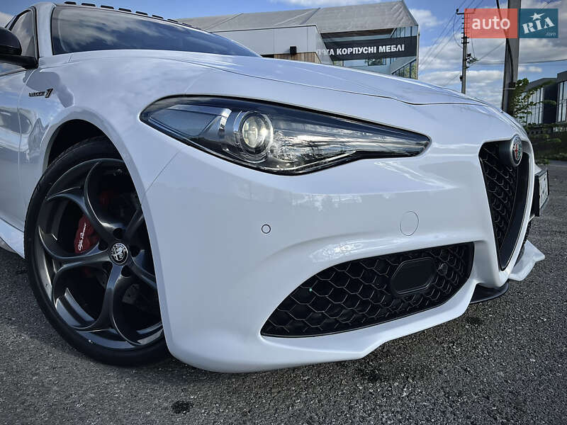 Седан Alfa Romeo Giulia 2019 в Києві