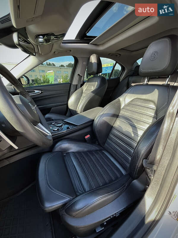 Седан Alfa Romeo Giulia 2019 в Києві
