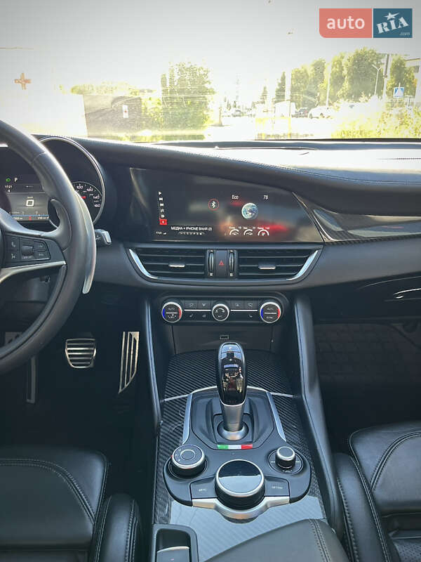 Седан Alfa Romeo Giulia 2019 в Києві