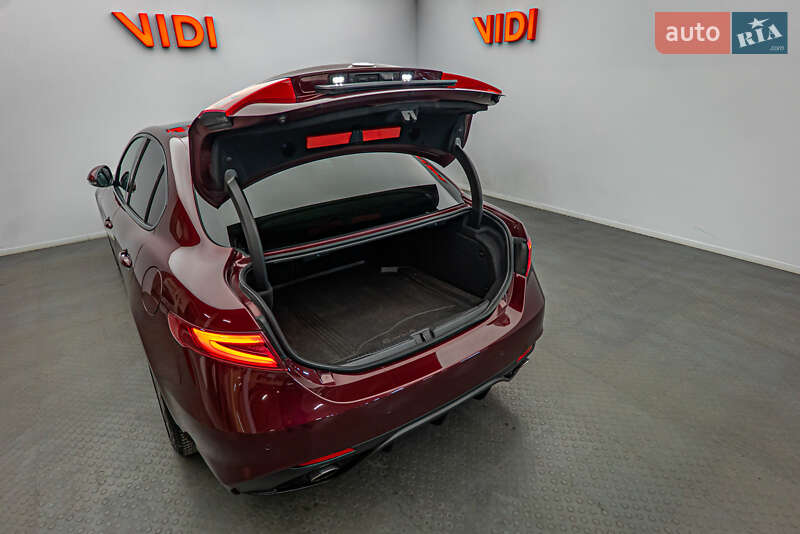 Седан Alfa Romeo Giulia 2017 в Киеве