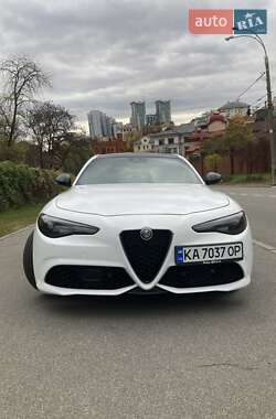 Седан Alfa Romeo Giulia 2020 в Києві