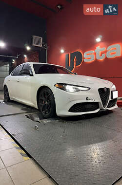 Седан Alfa Romeo Giulia 2019 в Киеве