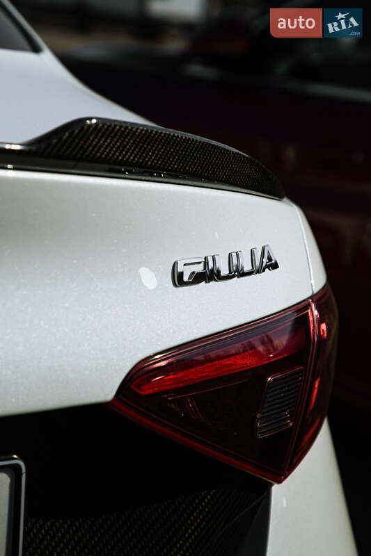 Седан Alfa Romeo Giulia 2017 в Днепре