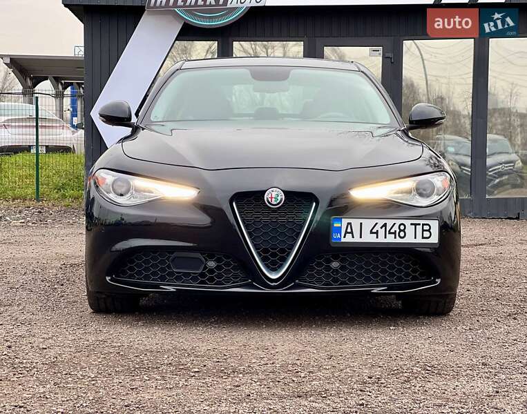 Седан Alfa Romeo Giulia 2018 в Киеве фото 3 Седан Alfa Romeo Giulia 2018 в Киеве