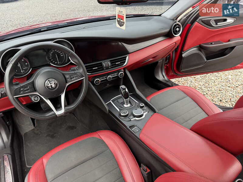 Седан Alfa Romeo Giulia 2017 в Переяславе фото 36 Седан Alfa Romeo Giulia 2017 в Переяславе