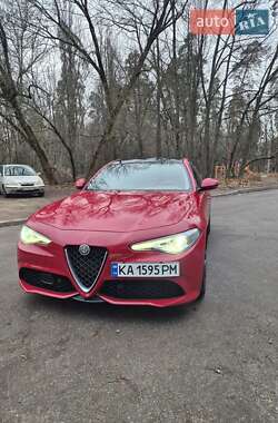 Седан Alfa Romeo Giulia 2020 в Киеве