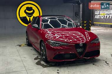 Седан Alfa Romeo Giulia 2020 в Черновцах