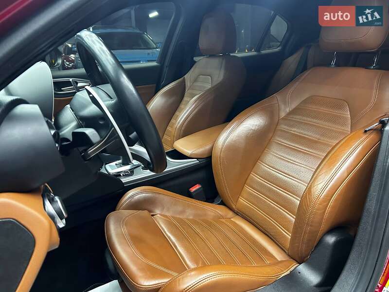 Седан Alfa Romeo Giulia 2020 в Чернівцях