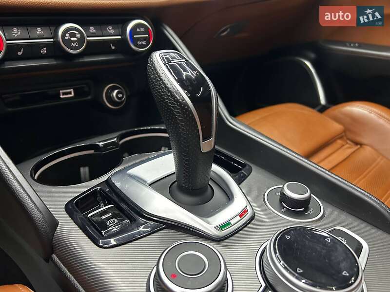 Седан Alfa Romeo Giulia 2020 в Чернівцях