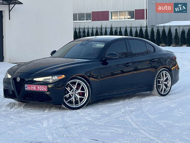 Седан Alfa Romeo Giulia 2020 в Луцке